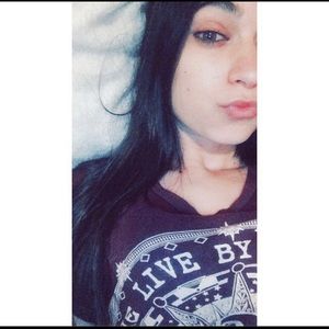 Meet your Posher, Jazmin